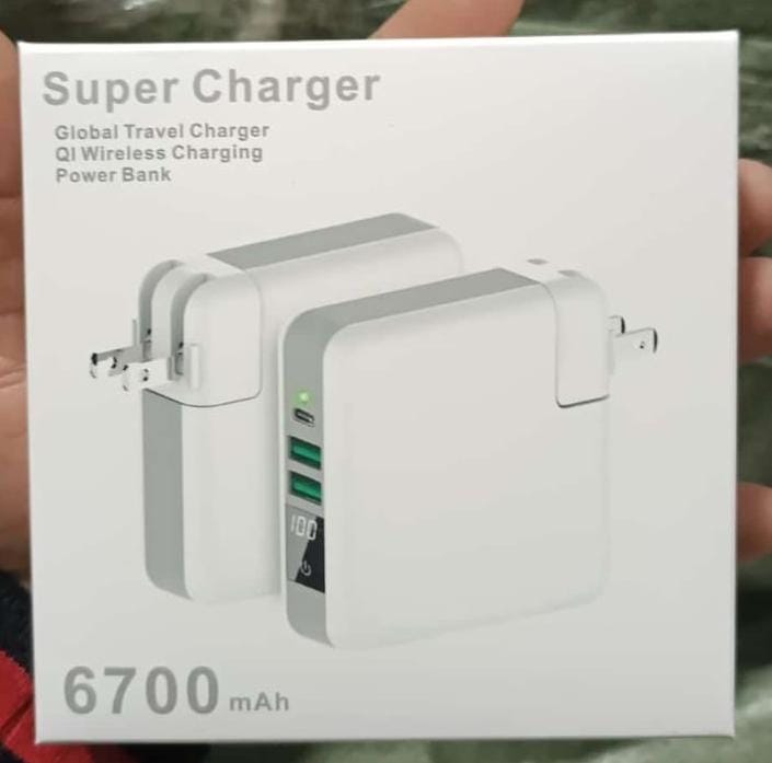 Cargador de pared con batería de 6.700 mAh